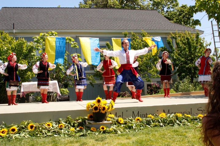 Zoloti Maky - ukraine dancers 2  5 22